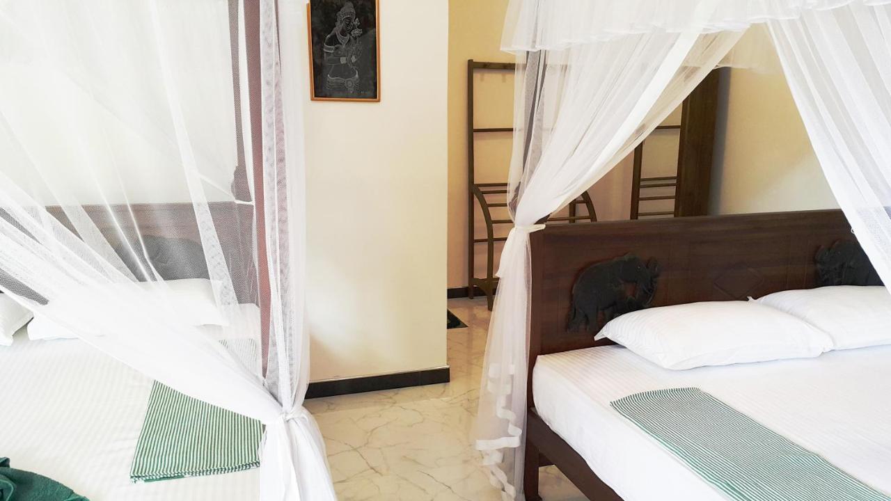 Splendid Lodge Mirissa Bagian luar foto